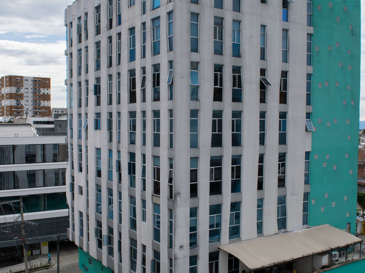 Edificio Medisalud, sede principal de Estudios Oftalmológicos en Armenia