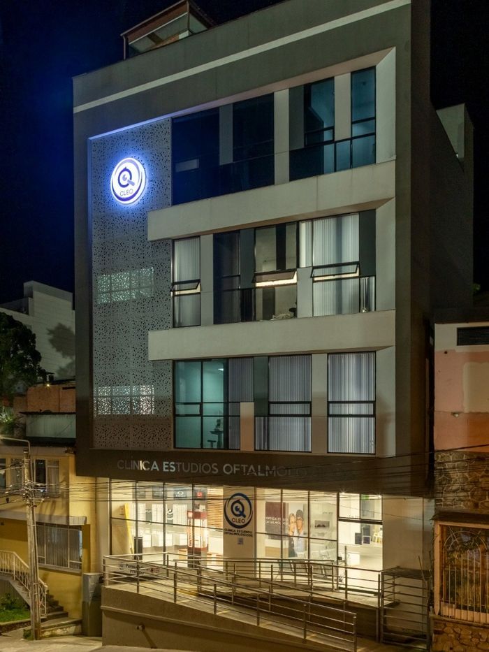 Front of the Estudios Oftalmológicos clinic in Manizales, Caldas